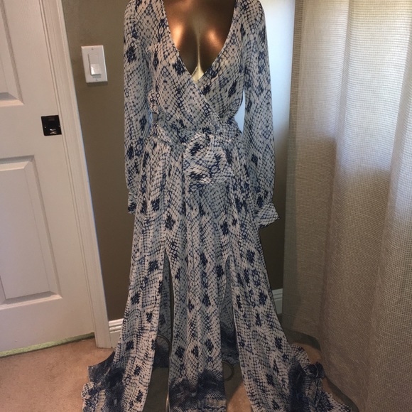 NWT Gorgeous Dress 👗 - Picture 2 of 4